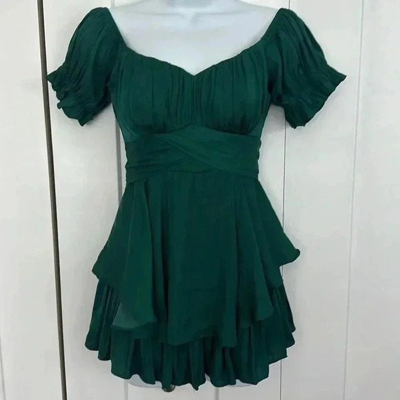 NWT Selfie Leslie. Off the Shoulder Tie Back Romper Forest Green XS - Picture 3 of 8